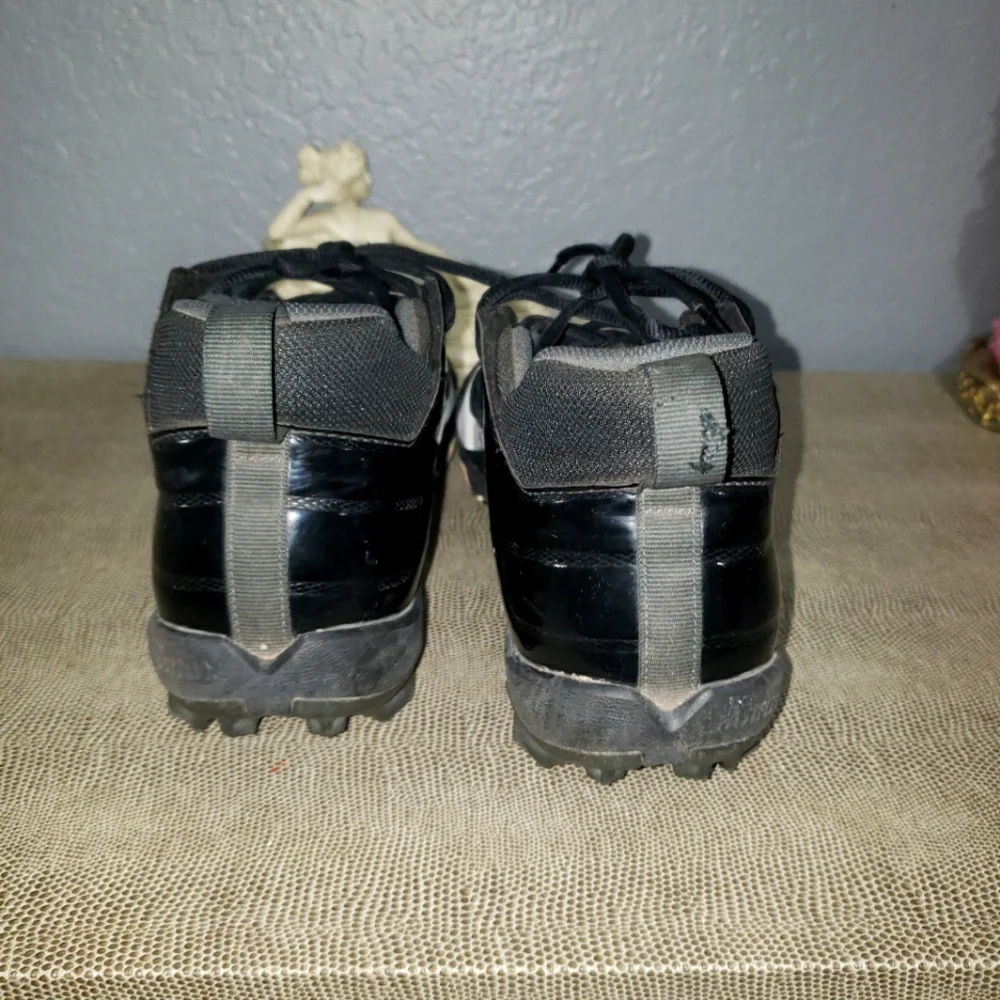Nike Alpha Football Cleats Men's Size 9